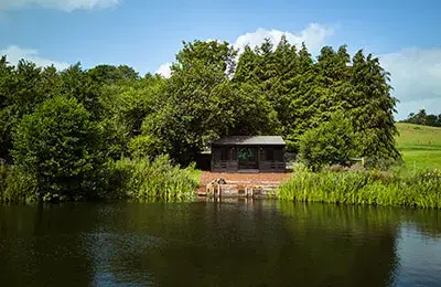Fly Lodge & Lake 3