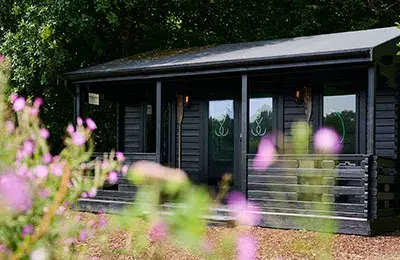 Fly Lodge